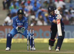 England's Joe Root bats during the first one day international (photo:AP)