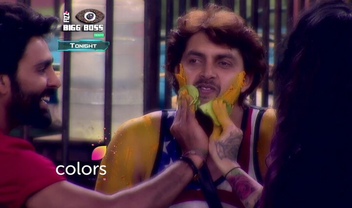Mona's happiness knew no bounds and she said yes!(Image Courtesy - Instagram/Bigg.Boss.10)