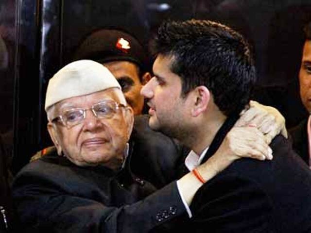 Uttarakhand polls: 91-year-old Congress leader ND Tiwari & son Rohit Shekhar join BJP Uttarakhand polls: 91-year-old Congress leader ND Tiwari & son Rohit Shekhar join BJP