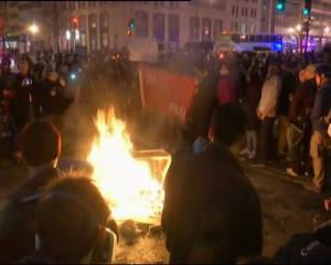 Massive protest outside Trump's inauguration ceremony, 217 people arrested