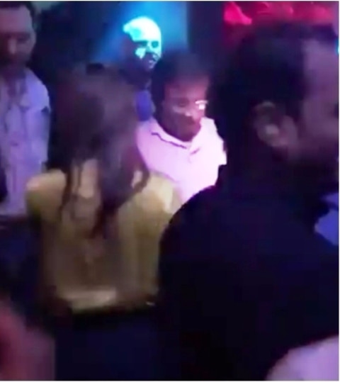 VIRAL VIDEO: Pervez Musharraf caught dancing on `Dilli wali girlfriend` track VIRAL VIDEO: Pervez Musharraf caught dancing on `Dilli wali girlfriend` track