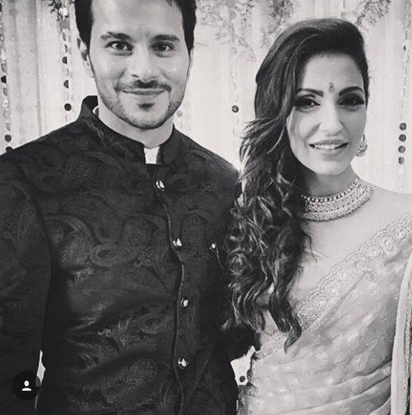 Navina and Karan's family and close friends attended the engagement ceremony! (Image Courtesy - Ishqbaaz_Moments_)