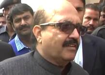 Amitabh and Jaya Bachchan have been living separately: Amar Singh