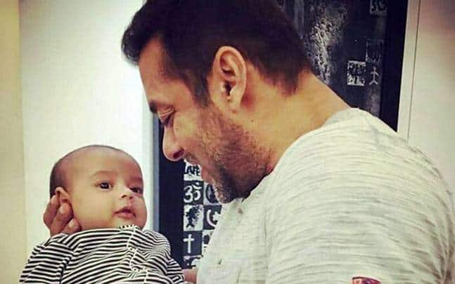 Salman Khan's nephew Ahil needs no introduction. He has already become a star following footsteps of his handsome 'mamu jaan'. (Picture Courtesy: Instagram)