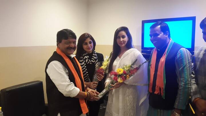 Ahead of upcoming assembly elections, actress Rimi Sen along with Kashish Khan on Tuesday joined BJP in the presence of senior party leader Kailash Vijayvargiya. PIC/Vikas Bhadauria.