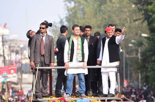 Akhilesh-Rahul take out road show in Lucknow Akhilesh-Rahul take out road show in Lucknow