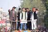 Akhilesh-Rahul take out road show in Lucknow