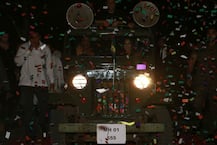 Shah Rukh Khan throws Raees\' success bash sans alcohol