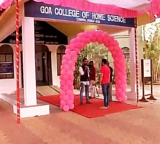 Goa polls 2017: In a unique bid to woo women voters, authorities set up 'pink' polling stations Goa polls 2017: In a unique bid to woo women voters, authorities set up 'pink' polling stations