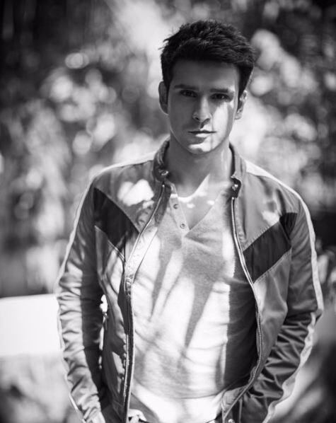 Bollywood actor who has been seen film like ‘Ramaiya Vastavaiya’ and ‘Loveshuda’ Girish Kumar Taurani gave shock to everyone as today he made a big confession! (Image Courtesy - Instagram/Girishkumart)