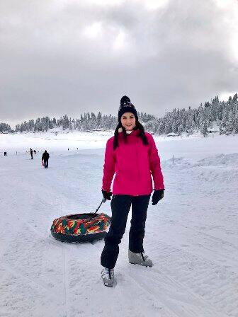 OMG! Sunny in her pink jacket is looking extremely charming. Isn't she? (Picture Courtesy: Sunny Leone-Twitter)