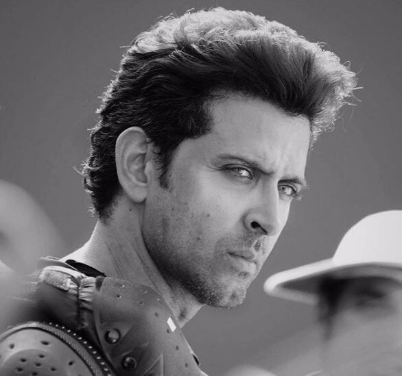 Hrithik rages at Tommy Hilfiger for misusing his photo, blasts on social media Hrithik rages at Tommy Hilfiger for misusing his photo, blasts on social media