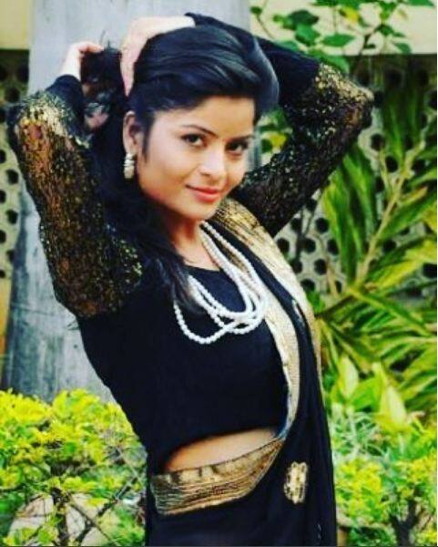 GEHANA VASISTH: Teddy plays a very important role in my life as I have a strange habit of keeping Teddy with me all the time. Be it home or away for shoot I make sure that my teddy is with me all the time. I talk to him when I am alone and share all my feelings with him! (Image Courtesy - Instagram)