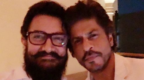 Took 25 years for SRK, Aamir to pose together Took 25 years for SRK, Aamir to pose together