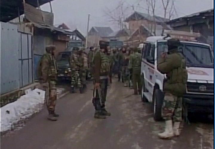 Bandipora encounter: 3 soldiers martyred & 1 terrorist killed in gunfight Bandipora encounter: 3 soldiers martyred & 1 terrorist killed in gunfight