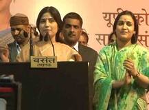 Mulayam, Dimple Yadav campaign for Aparna in Lucknow Cantt