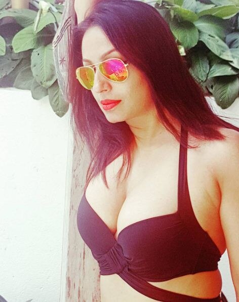 Kashmera Shah's Vacation Pictures Are Too Hot To Handle!