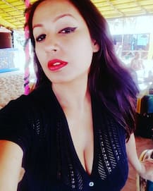 Kashmera Shah\'s Vacation Pictures Are Too Hot To Handle!