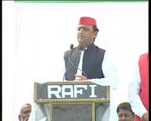 CM Akhilesh Yadav takes a jibe at PM Modi, Amitabh Bachchan says \'he should stop advertising for Gujarat\'s donkeys\'