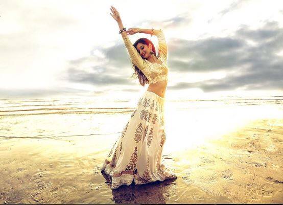 Vrushika Mehta Raises The Oomph Factor In Her Recent Photoshoot Vrushika Mehta Raises The Oomph Factor In Her Recent Photoshoot