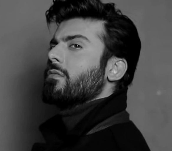 What a transformation! Fawad Khan doesn't look like this anymore What a transformation! Fawad Khan doesn't look like this anymore