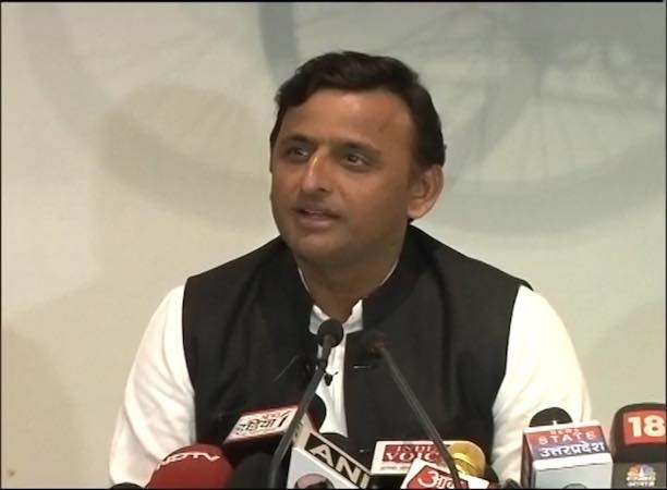 Akhilesh dares Modi for debate on development, says people still waiting for him to do 'kaam ki baat' Akhilesh dares Modi for debate on development, says people still waiting for him to do 'kaam ki baat'