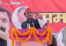 EC notice to Akhilesh for violating poll code