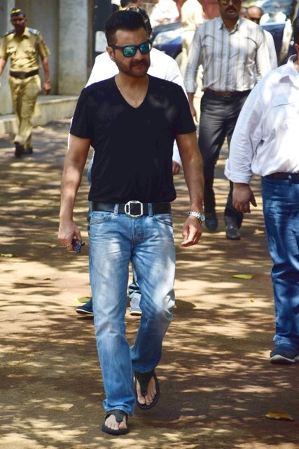 Bollywood actor Sanjay Kapoor during the funeral of Suniel Shetty's father Veerapa Shetty in Mumbai! (Image Courtesy/SOLARIS IMAGES)
