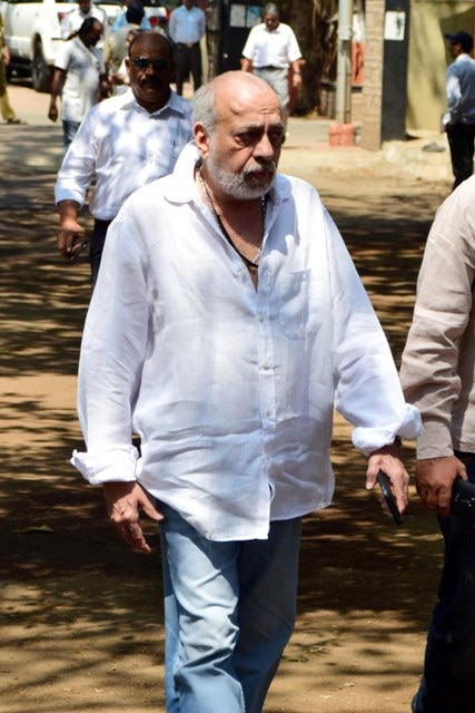 Bollywood filmmaker J P Dutta during the funeral of Suniel Shetty's father Veerapa Shetty in Mumbai! (Image Courtesy/SOLARIS IMAGES)