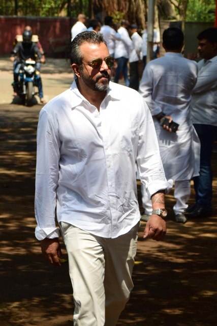 Bollywood filmmaker Apoorva Lakhia during the funeral of Suniel Shetty's father Veerapa Shetty in Mumbai! (Image Courtesy/SOLARIS IMAGES)