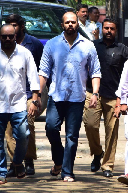 Bollywood filmmaker Rohit Shetty during the funeral of Suniel Shetty's father Veerapa Shetty in Mumbai! (Image Courtesy/SOLARIS IMAGES)
