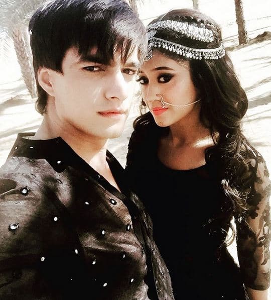 Recently, Mohsin Khan and Shivangi Joshi came out in public about dating each other in real life.