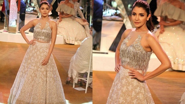 Anushka Sharma walks the ramp during the show(Image courtesy- Solaris)
