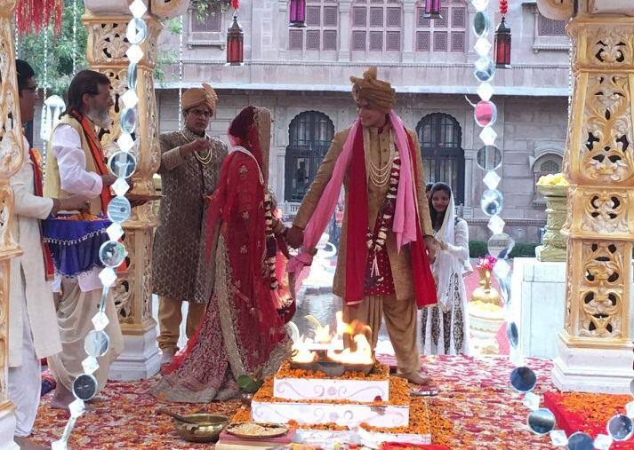 Naira looked stunning in red-golden lehenga and Karthik’s golden ‘achkan’ with salwar made him look more handsome. (Image Courtesy - Indiaforums)