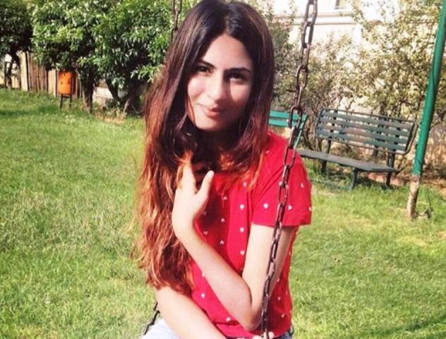 'I didn't tweet my hands did': Gurmehar Kaur 'I didn't tweet my hands did': Gurmehar Kaur