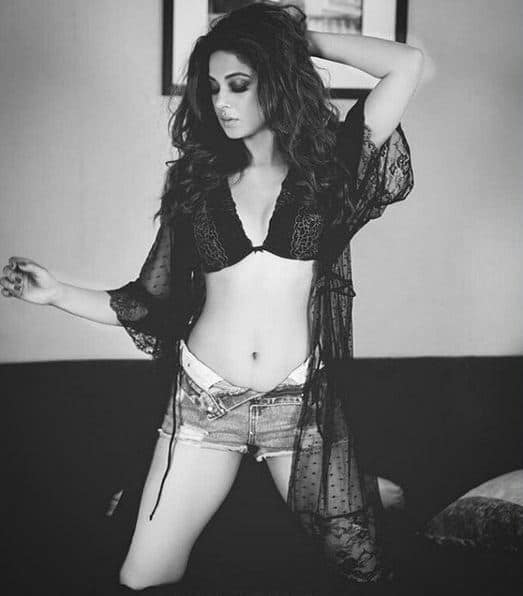 But now, Jennifer aka Maya’s new photoshoot is asking for all our attention.