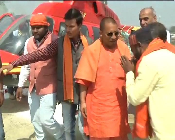 UP: Yogi Adityanath outshines Keshav Prasad Maurya & Manoj Sinha in race for CM; Here's everything about Mahanth UP: Yogi Adityanath outshines Keshav Prasad Maurya & Manoj Sinha in race for CM; Here's everything about Mahanth