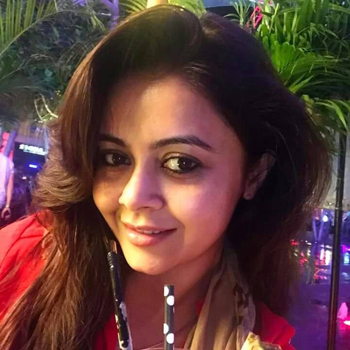 DEVOLEENA BHATTACHARJEE: Spring is here and its time we can flaunt ourselves with comfortable outfits. For this spring I'm on with my funky tops, t-shirts, skirts also shorts or jeans with high hill boots or stylish shoes. Springs adds colours to environment so even we can enjoy it flaunting with bright colour nail paints and bags.