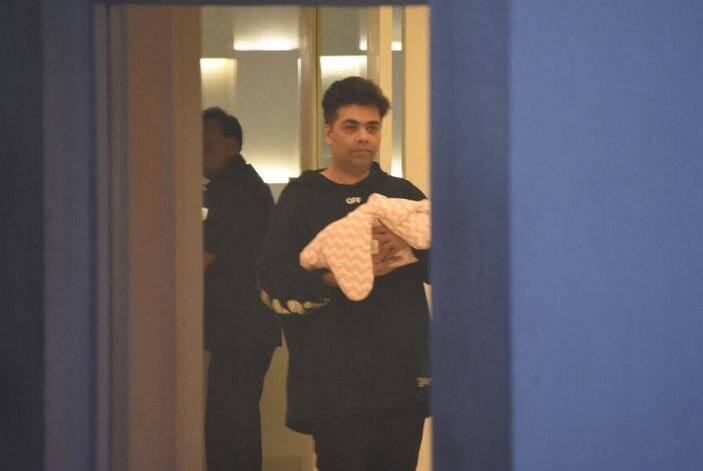 Karan Joahr finally reaches home with Yash and Roohi with him. (Image Courtesy - Manav Manglani)