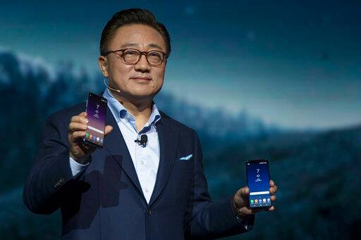 Depending on the region, the S8 phones will be powered by Qualcomm's Snapdragon 835 or Samsung's in-house Exynos 8895 Octa. Most probably North America will get the Qualcomm version whereas Exynos variant will be sold in Europe and Asia including India. PIC/AP