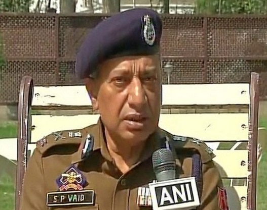 Pak using social media to instigate Kashmiri youth: J&K police Chief  Pak using social media to instigate Kashmiri youth: J&K police Chief