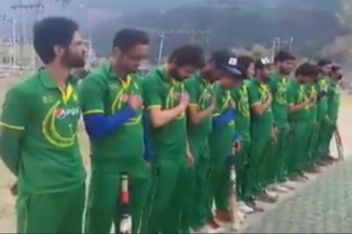 Kashmiri cricketers detained at Ganderbal police station for singing Pakistan national anthem Kashmiri cricketers detained at Ganderbal police station for singing Pakistan national anthem