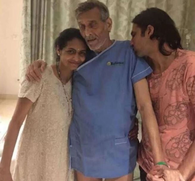 Veteran actor Vinod Khanna's family issues statement over his bad health Veteran actor Vinod Khanna's family issues statement over his bad health