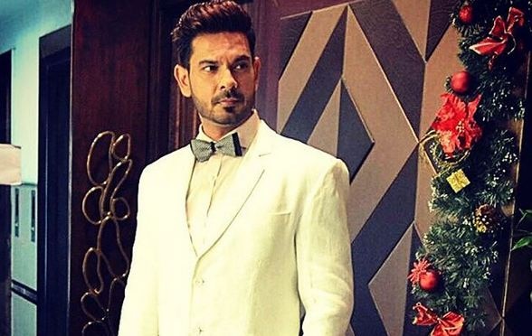 Keith Sequeira ‘shocked' by snake on set Keith Sequeira ‘shocked' by snake on set