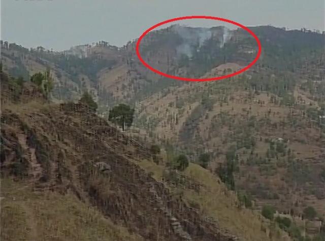 Unprovoked ceasefire violation by Pakistan in Naushera sector in J&K Unprovoked ceasefire violation by Pakistan in Naushera sector in J&K