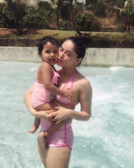 Recently, the actress posted her stunning picture in which she is sporting a pink swimwear. Mahi is posing with her lil niece. (PC: Instagram/Mahi Vij)