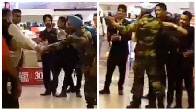 VIRAL VIDEO: Indian Army soldiers get thunderous applause at Delhi airport VIRAL VIDEO: Indian Army soldiers get thunderous applause at Delhi airport