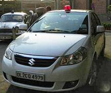 No more red beacon from May 1, announces govt; These 2 ministers first to remove \'status symbol\'