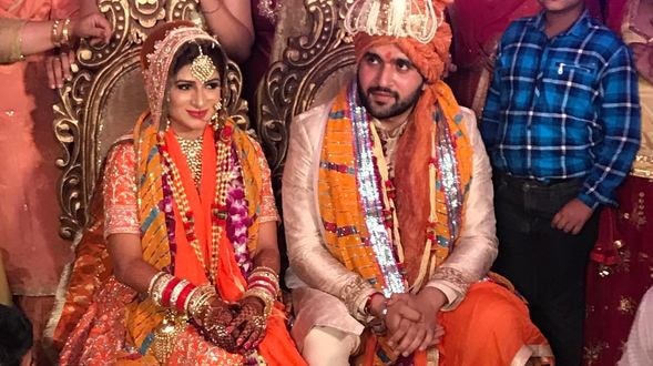 CONGRATULATIONS! Ex-Roadies Mohit Saggar and Roop Bhinder get MARRIED CONGRATULATIONS! Ex-Roadies Mohit Saggar and Roop Bhinder get MARRIED