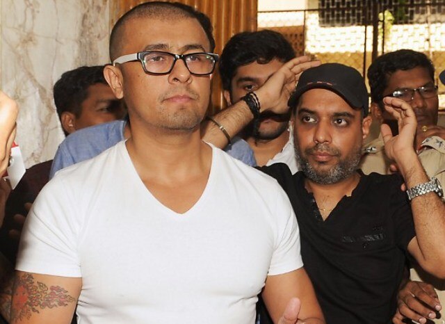 Singer Sonu Nigam gives video proof of 'azaan' sound reaching his residence Singer Sonu Nigam gives video proof of 'azaan' sound reaching his residence